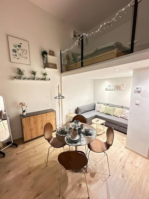 Charming Central Home In The Heart Of Budapest - Apartment Baby Loic المظهر الخارجي الصورة