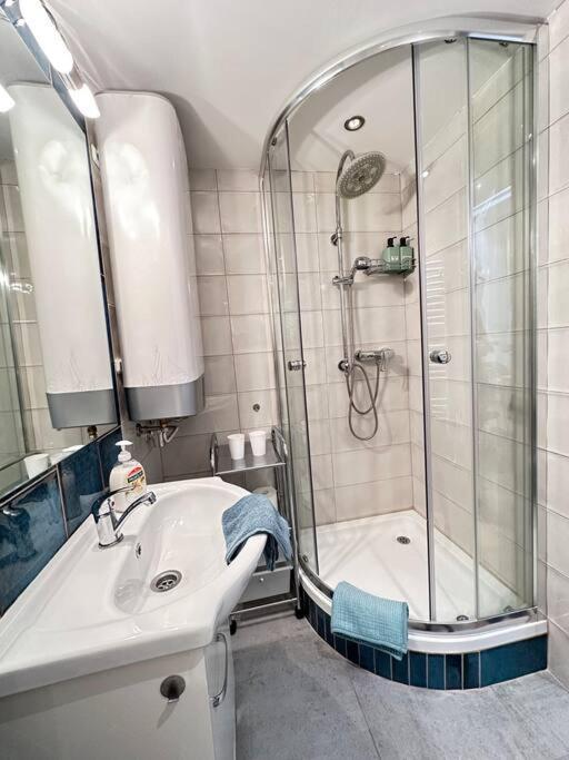 Charming Central Home In The Heart Of Budapest - Apartment Baby Loic المظهر الخارجي الصورة